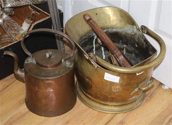 A group of assorted metalware